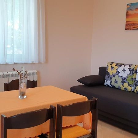 Apartment Jf Rezine Lovran Bagian luar foto